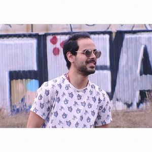 Meet your Posher, Yassine